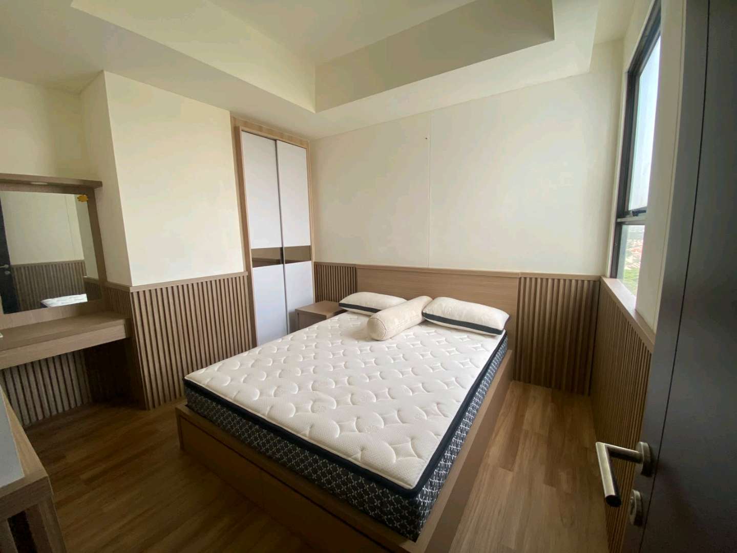disewakan apartemen cleon park mewah type 2 bedroom