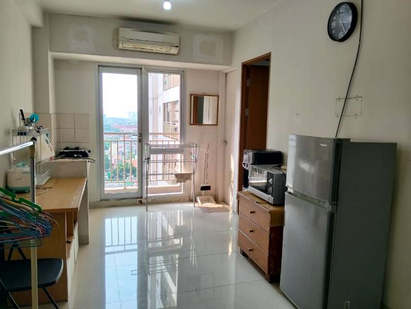 Disewakan 2BR Oak Tower Pulo Gadung Hadap Utara – Balkon, Sky Garden, Gym, Kolam Renang